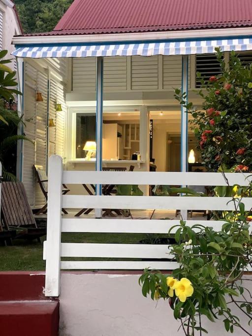 Bungalow Sucrier, Les Pieds Dans L'Eau Terre-De-Haut Εξωτερικό φωτογραφία